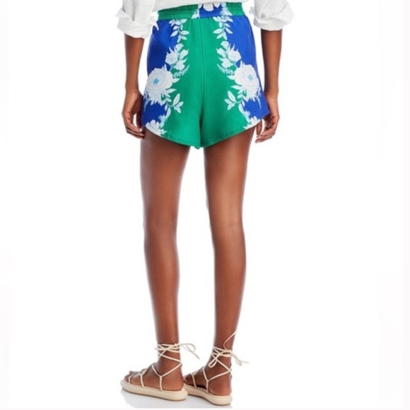 NWT FARM RIO Soft Garden Shorts - Picture 6 of 16